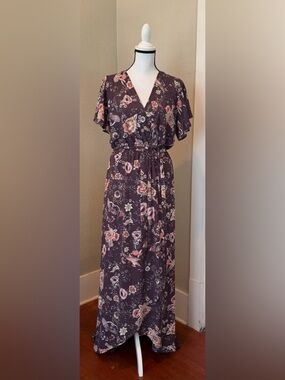 Le Vintage 86 Floral Maxi Dress in Plum with Pink Accents
